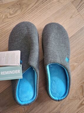 RockDove Men's Two-Tone Memory Foam Fashion Slippers Size Large 11-12